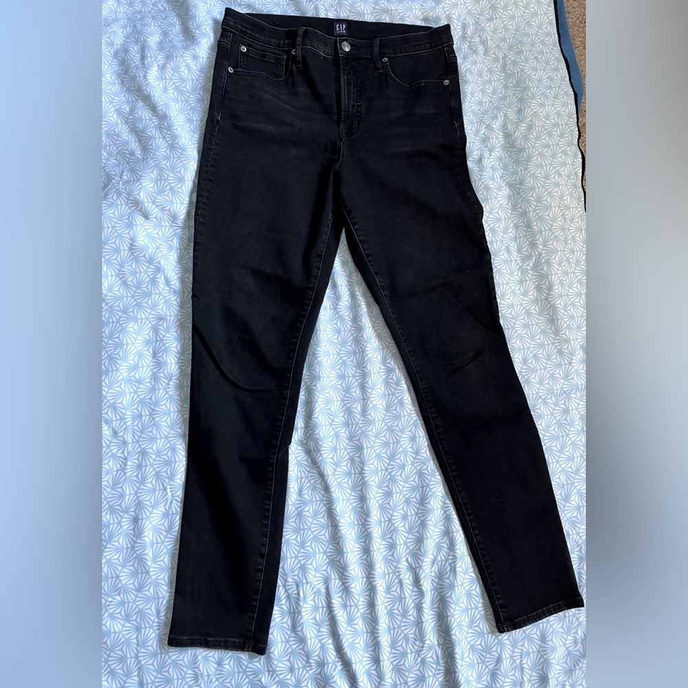 Gap High Rise True Skinny Jeans with Secret Smoothing Pockets Black, Size 12/31L
